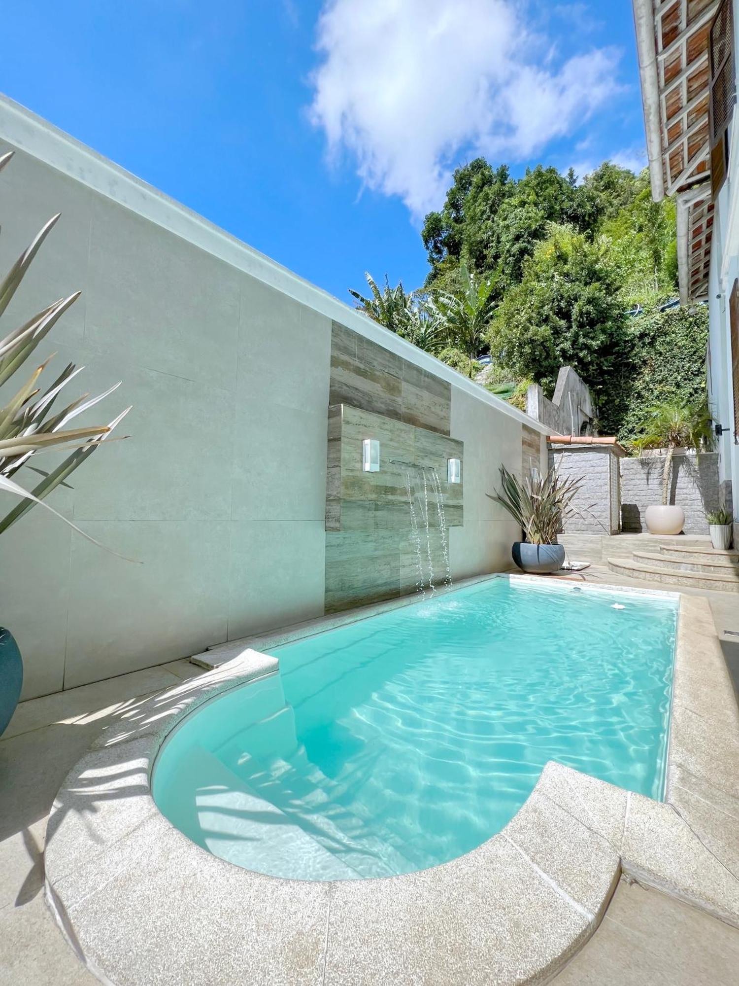 Casa *